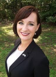 Shelly Mead's Instagram, Twitter & Facebook