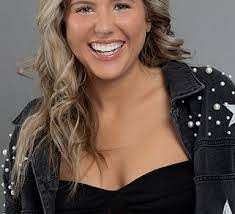 Eileen Yaeger's Instagram, Twitter & Facebook