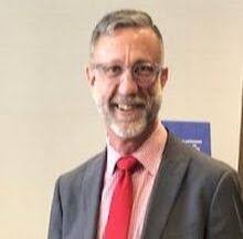 Steven Bay's Instagram, Twitter & Facebook