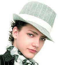 An der seite seines vaters uwe und seines älteren bruders wilson gonzalez hatte jimi blue bereits im alter von. Jimi Blue Fan Lexikon