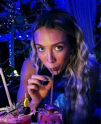 Lexie Hull! Merry Christmas everyone. Say it back to me. 🎄🎁💞