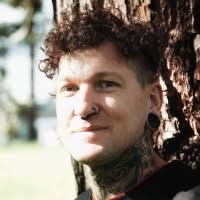 400+ perfiles de «Daniel»