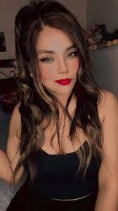 Xiomara Aviles's Instagram, Twitter & Facebook