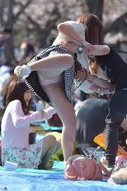 パンチラ ズボン