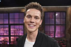 A male given name from latin. Felix Jaehn Der Star Dj Ist Glucklich Vergeben Gala De