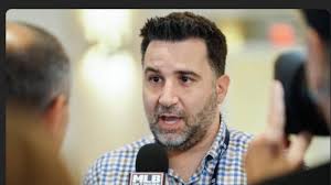 Braves Expected to Sign $60 Million Former Gold Glove Infielder