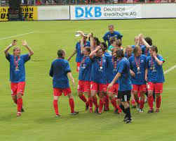 For sponsorship purposes, the competition officially named the delo ehf champions league. List Of Uefa Women S Cup And Women S Champions League Finals Wikipedia