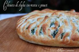 La pizza rustica è una ricetta sfiziosa per un gustoso aperitivo: Cofanetto Di Sfoglia Con Ricotta E Spinaci Torta Salata Torta Rustica