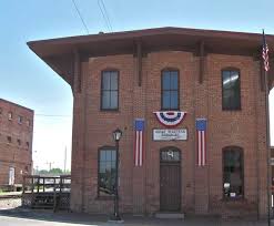 Railroad Depot In Springfield Where Lincoln Gave His Last Address Before Leaving For The White House Springfield Illinois Abraham Lincoln Life Travel Route