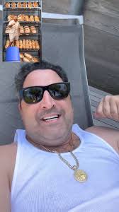 “Welcome to the lilmoroast page! 📃 Ready to spice things up? Book a Cameo  and watch me roast 🔥 one of your friends! Get a shot at being featured  here (with your permission, of course 😂). Our first ...