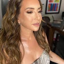 Jennifer Gaff's Instagram, Twitter & Facebook