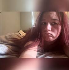 Does anyone know where I can get good quality gel Polish and reglaur Polish?