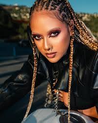 Natasha Aponte's Instagram, Twitter & Facebook