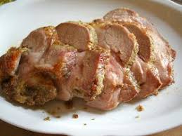 Besonders Gut Wie Ich Finde Gelingt In Dem Halogenofen Ein Braten In Salzkruste Da Er Wahrend Der Garzeit Kein Fleisch Gerichte Nackenbraten Einfache Gerichte