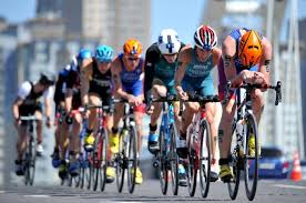 Bicsák bence a hetedik helyen végzett a férfi triatlonosok versenyében hétfőn a tokiói olimpián, ezzel a sportág legjobb magyar eredményét érte el az ötkarikás játékok történetében. Athlete Profile Bence Bicsak World Triathlon