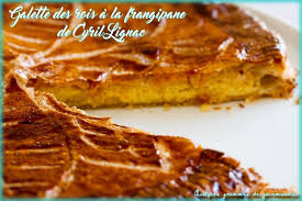 Galette Des Rois A La Frangipane Du Chef Cyril Lignac Recette Galette Des Rois Frangipane Gourmandise Galette Des Rois