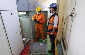 Sebab, pln mempunyai cadangan daya cukup tinggi, dari sisi interkoneksi pembangkit di sistem jatim masih terdapat daya cadangan sebesar 2.599 megawatt (mw). Teknisi Listrik Pln Bojonegoro Listrik Byar Pet Di Ladang Gas Jtb Media Informasi Dan Komunikasi Masyarakat Blok Cepu Kami Teknisi Listrik Juga Menyediakan Jasa Instalasi Listrik Baru Katalog Busana Muslim