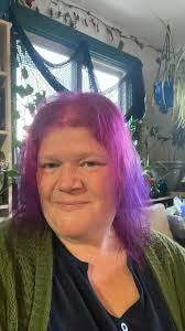 Amanda Hunziker's Instagram, Twitter & Facebook