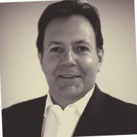 Stephen Fahey's Instagram, Twitter & Facebook