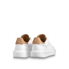 Sidewalks are busy, spirits are high and the louis vuitton installation at 468 north rodeo drive is a celebratory backdrop. Beverly Hills Sneaker Schuhe Louis Vuitton