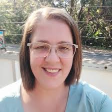 Bethany Yoder's Instagram, Twitter & Facebook