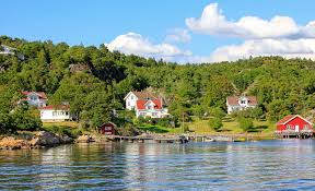 Thank iver sandøy for mastering, thanks to arne nordhammer for the beautiful cover art and eline rafteseth and carmen bóveda for playing beautifully on some of the songs. Nordre Sandoy Visit Hvaler