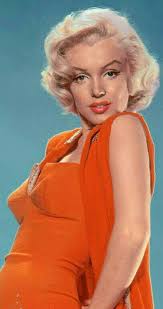 Marilyn In A Publicity Photo For How To Marry A Millionaire Photo By Bert Reisfeld 1953 Marilyn Monroe Fashion Marilyn Monroe Photos Marilyn