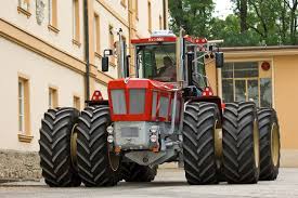 The firm notably built the first german 100 hp tractor in 1964, and the first 500 hp tractor as well in 1978. Das Ist Europas Starkster Allrad Traktor Autobild De