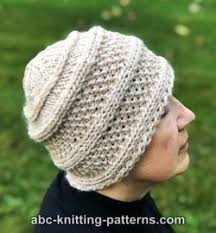 The combination of bulky weight yarn and an easy lace pattern make it a quick and enjoyable knit. Knitting Patterns Galore Super Bulky 1012 Free Patterns