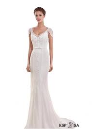 Gonna a sirena sempre in pizzo francese con applicazione dietro di un motivo ad effetto scultura in tulle mano seta. Abito Da Sposa Chanel Abiti Da Sposa Debenhams Abito Da Sposa Per Sposa Matura