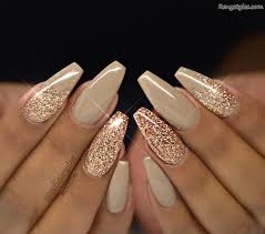 Feel youthful and fresh with falling glitter nail art ideas and tutorials to complete your pretty and vibrant look this valentine's and prom season. Amazing Glitter Nail Ideas For Girls 2017 Reny Styles