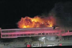 O incêndio na boate kiss foi uma tragédia que matou 242 pessoas 3 e feriu 680 outras 2 em uma boate na cidade de santa maria, no estado brasileiro do rio grande do sul.a tragédia ocorreu na madrugada do dia 27 de janeiro de 2013, e foi provocada pela imprudência e pelas más condições de segurança no local. Ministerio Publico Investigara Se Houve Negligencia Em Incendio Da Cinemateca De Sp