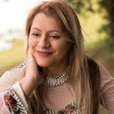 Monica Alves's Instagram, Twitter & Facebook