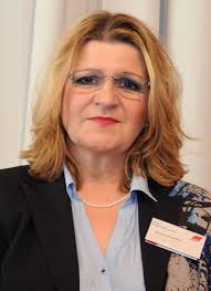 Erschießt Merkel“: Neue Justizministerin Petra Berg rudert zurück