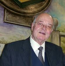 Los compañeros de la Residencia de Ancianos San Francisco homenajean a Cecilio  Gómez