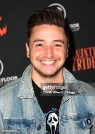 328 Photos & High Res Pictures