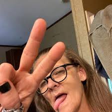 I failed as a Disney princess, l am a witch now. 💅