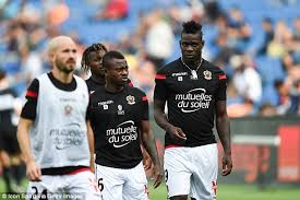 Mario Balotelli Poses With His Newborn Son Lion Daily Mail Online