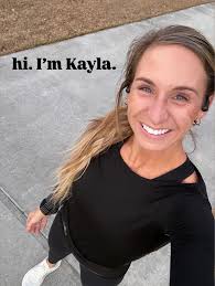 Ahh the wicked truths of marathon training… (See what I did there?! 😉😜)  Cynthia Erivo can't even say it with a straight face. . . . . .  #runninghumor #runningmeme #runningmemes #runner #