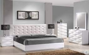 Pin By Chahd On My Future Room In 2021 Platform Bedroom Sets Cheap Bedroom Furniture Sets Cheap Bedroom Furniture