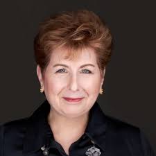 Congratulations to OB/GYN Dr. Lynn Sterling