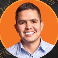 4300+ perfiles de «Ed»