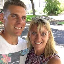 Anniversary congratulations to a couple