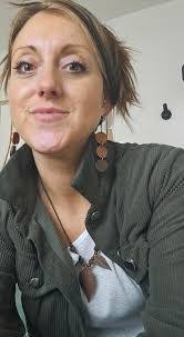 Rena Matthews's Instagram, Twitter & Facebook