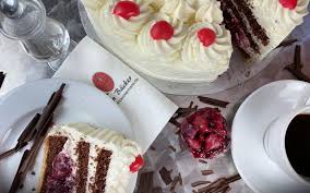 Was ist aber der unterschied zwischen kuchen und torten? Torten Vulkan Backer