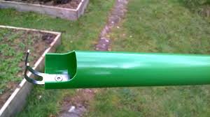 Une Invention Geniale Pour Cueillir Des Fruits Rouges Cet Ete Brunoderemaucourt