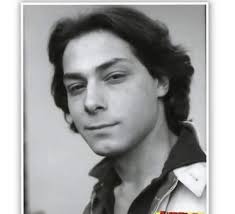Someone here said that Dylan Strome looked like Mike Damone from "Fast  Times at Ridgemont High"..I agree!