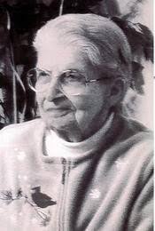 Dixie Ackerman's Instagram, Twitter & Facebook