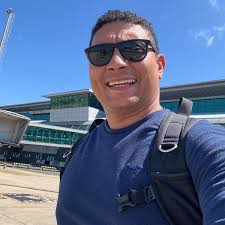 Just popping in to say Happy Tuesday!! 🤙🏼💯🎉 . #latergram #iphotosa  #travel #photography #kingshaka #capetown #jhb #lovewhatyoudo