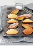 How to Make Classic Madeleines (VIDEO) - Food Nouveau